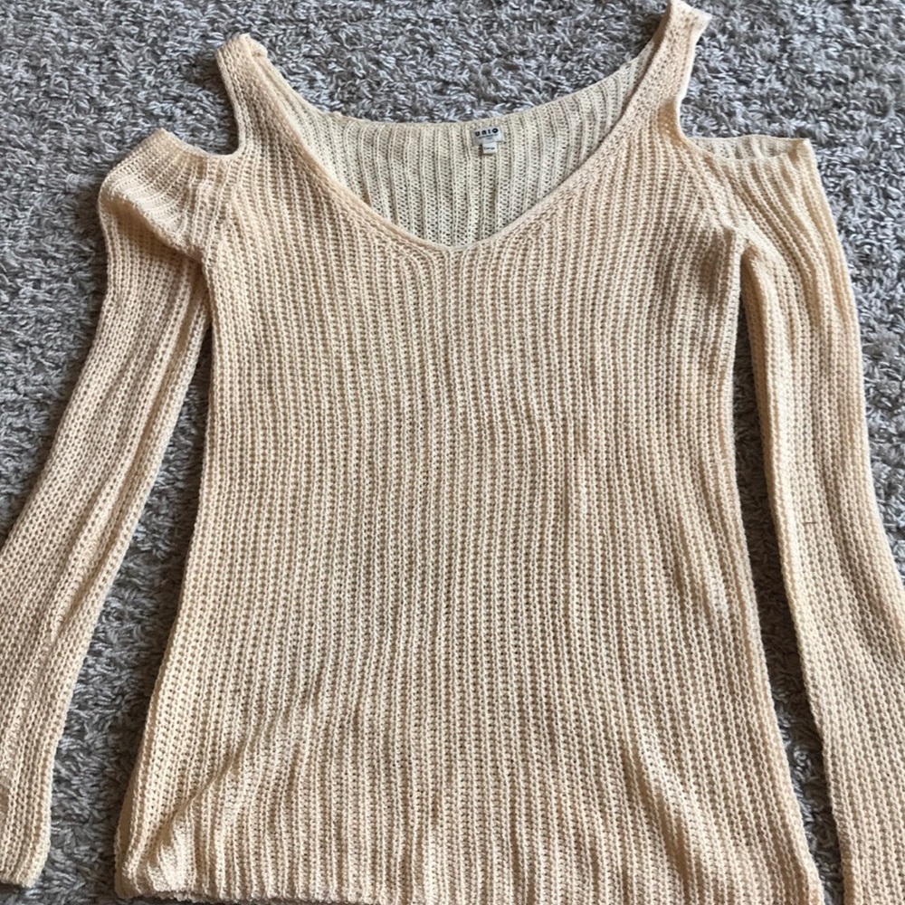 Yellow shoulder sweater